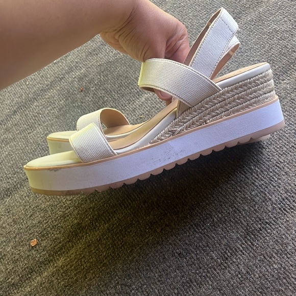 Madden NYC size 11 sandals - Picture 3 of 4